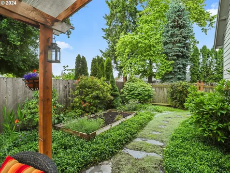 5530 Sw Main Avenue Beaverton OR 97005