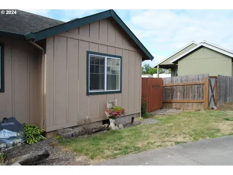 415 Trail Street Gaston OR 97119