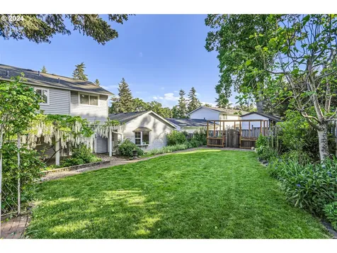 4292 Riverview Drive West Linn OR 97068