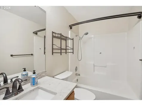 13010 NE 95th Street Vancouver WA 98682