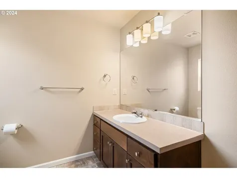 5417 NE 51st Circle Vancouver WA 98661