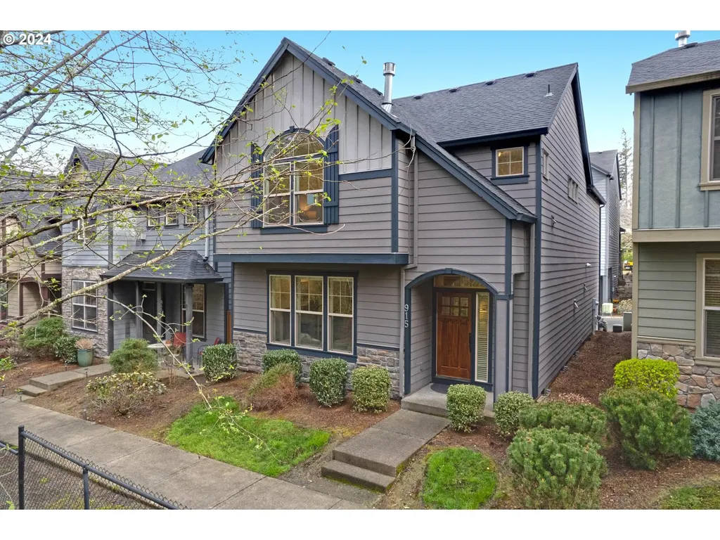 915 Sw Mozart Terrace Portland OR 97225