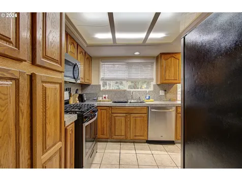 1664 SW Orchard Avenue Gresham OR 97080