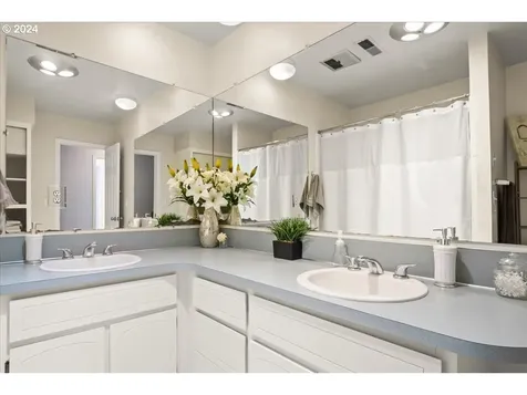 3718 NW 138th Street Vancouver WA 98685