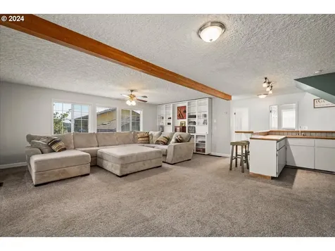 3718 NW 138th Street Vancouver WA 98685