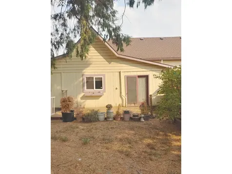 1728 Hawthorne Street Forest Grove OR 97116