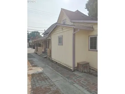 1728 Hawthorne Street Forest Grove OR 97116