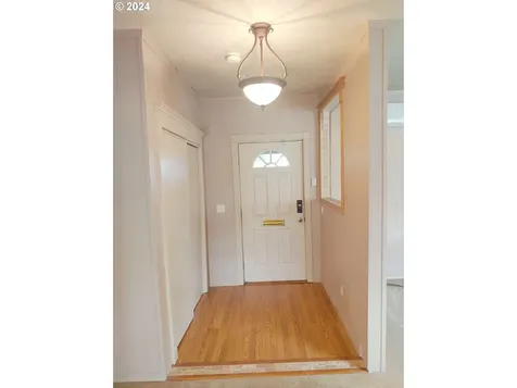 1728 Hawthorne Street Forest Grove OR 97116