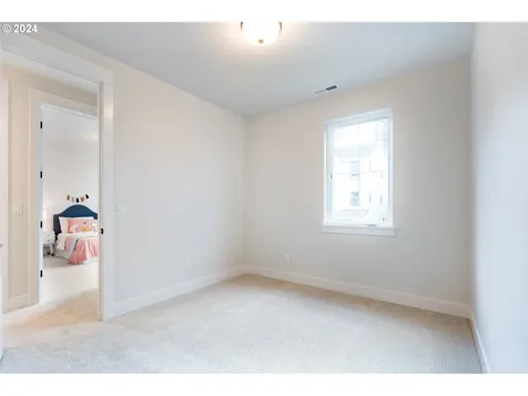 16257 NW Holman Way Portland OR 97229