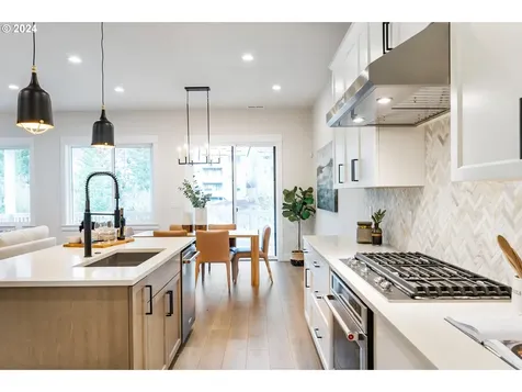 16257 NW Holman Way Portland OR 97229