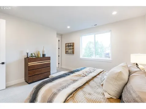 16257 NW Holman Way Portland OR 97229