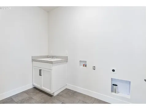 16257 NW Holman Way Portland OR 97229