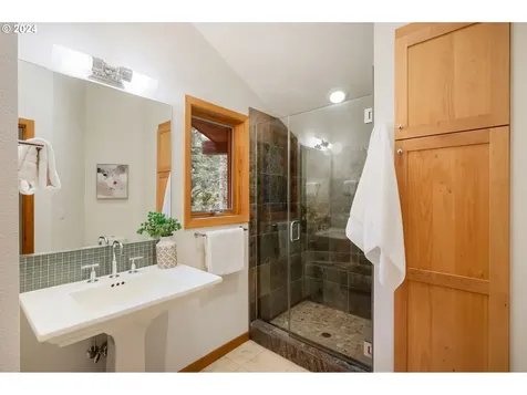 9625 Nw Skyline Boulevard Portland OR 97231