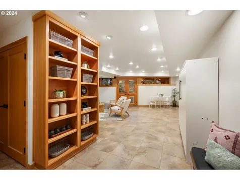 9625 Nw Skyline Boulevard Portland OR 97231