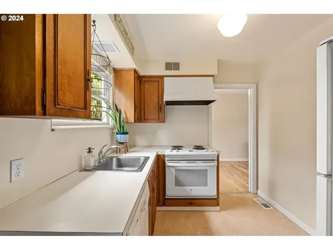 3327 Ne Liberty Street Portland OR 97211