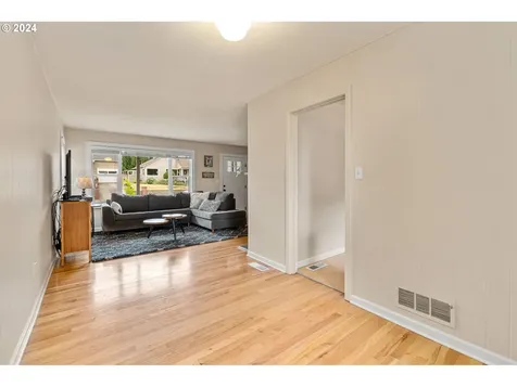 3327 Ne Liberty Street Portland OR 97211