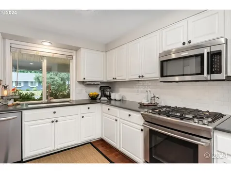 21215 Sw Lenore Court Beaverton OR 97003