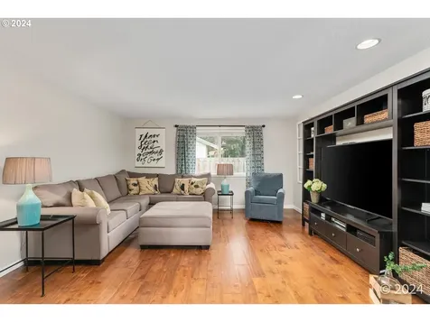 21215 Sw Lenore Court Beaverton OR 97003