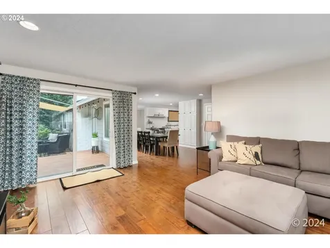 21215 Sw Lenore Court Beaverton OR 97003