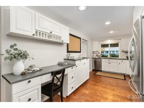 21215 Sw Lenore Court Beaverton OR 97003