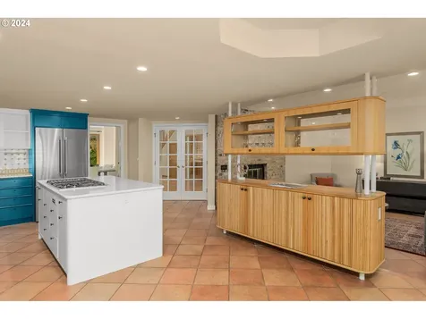 18560 Westview Drive Lake Oswego OR 97034
