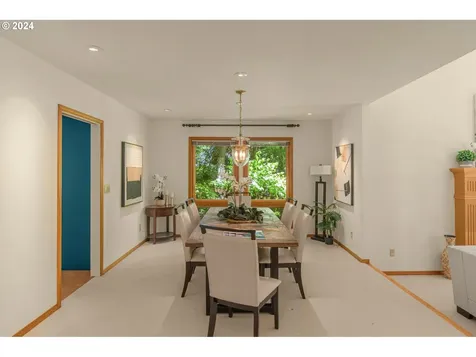 18560 Westview Drive Lake Oswego OR 97034