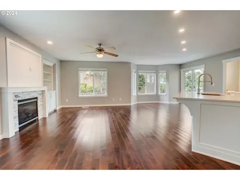 15817 SE Hawk Court Portland OR 97236