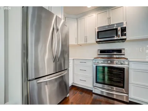 15817 SE Hawk Court Portland OR 97236