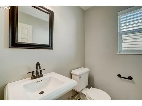 15817 SE Hawk Court Portland OR 97236