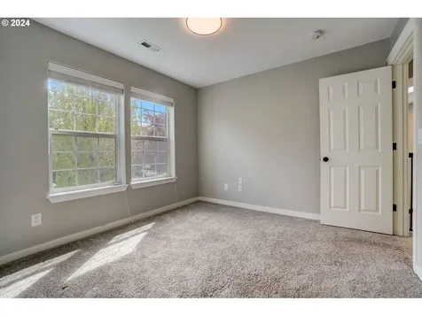 15817 SE Hawk Court Portland OR 97236
