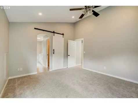15817 SE Hawk Court Portland OR 97236