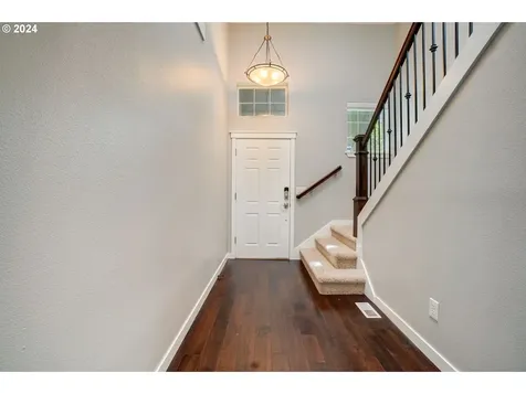 15817 SE Hawk Court Portland OR 97236