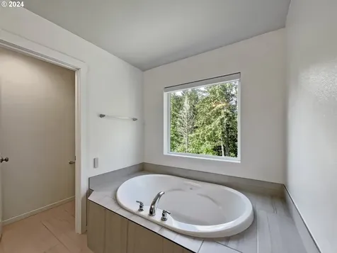 9533 SW 171st Avenue Beaverton OR 97007
