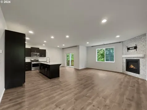 9533 SW 171st Avenue Beaverton OR 97007