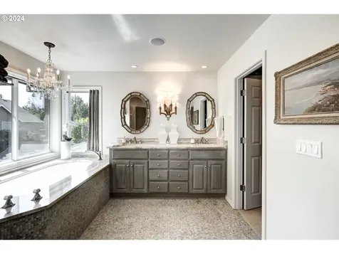 3013 Kensington Court West Linn OR 97068
