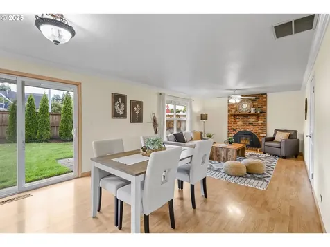 18685 SW Hennig Court Beaverton OR 97003