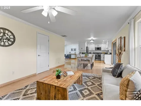 18685 SW Hennig Court Beaverton OR 97003