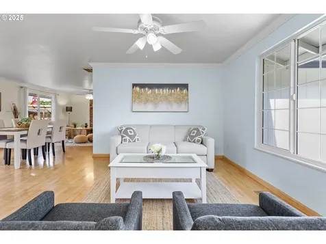 18685 SW Hennig Court Beaverton OR 97003