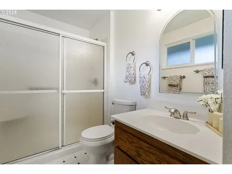 18685 SW Hennig Court Beaverton OR 97003