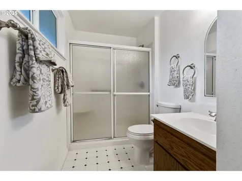 18685 SW Hennig Court Beaverton OR 97003