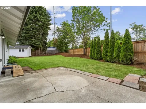 18685 SW Hennig Court Beaverton OR 97003