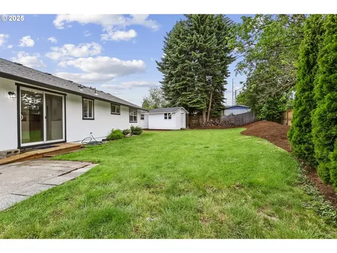 18685 SW Hennig Court Beaverton OR 97003