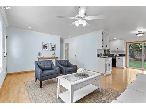 18685 SW Hennig Court Beaverton OR 97003