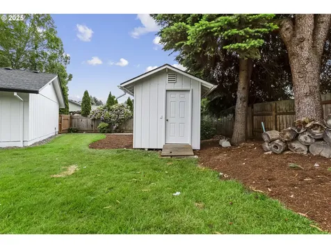 18685 SW Hennig Court Beaverton OR 97003