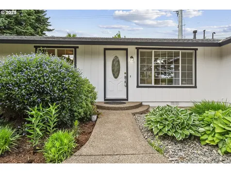 18685 SW Hennig Court Beaverton OR 97003