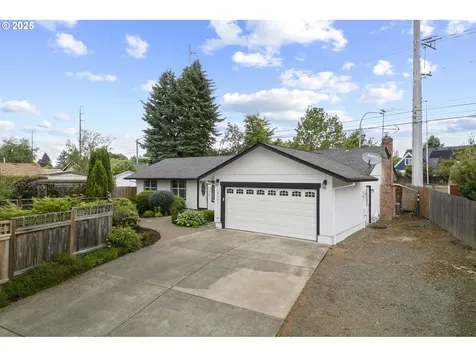 18685 SW Hennig Court Beaverton OR 97003