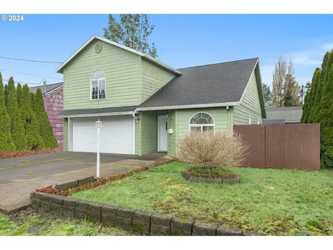 915 Nestucca Avenue Tillamook OR 97141