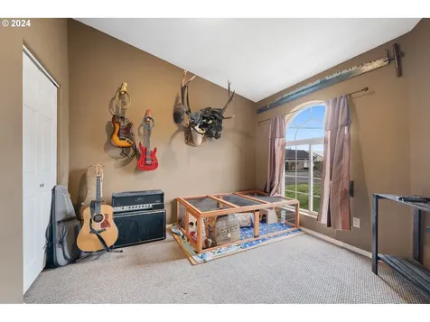 915 Nestucca Avenue Tillamook OR 97141