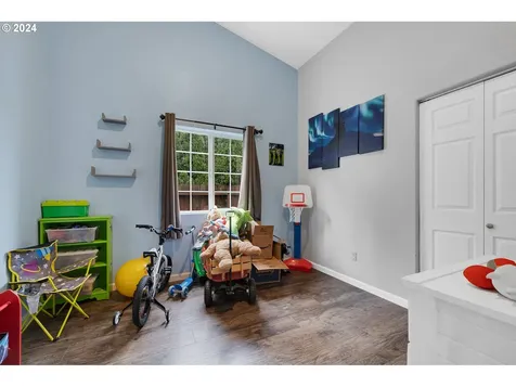 915 Nestucca Avenue Tillamook OR 97141