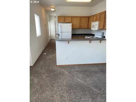 1137 Se Tenino Street Portland OR 97202
